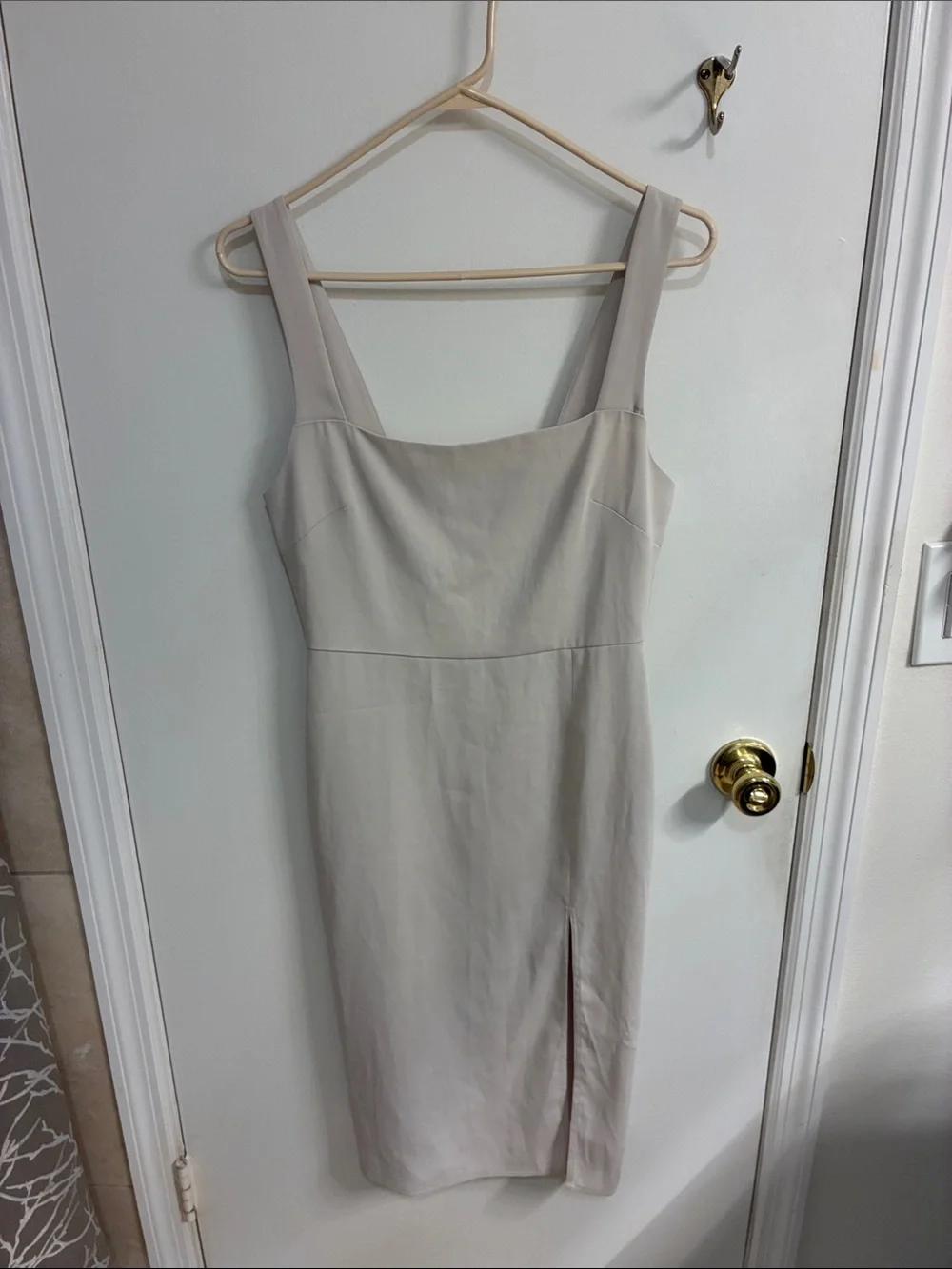 Babaton by Aritzia Square-Neck Cream Midi Dress with Side Slit Sz 2 - Picture 2 of 9